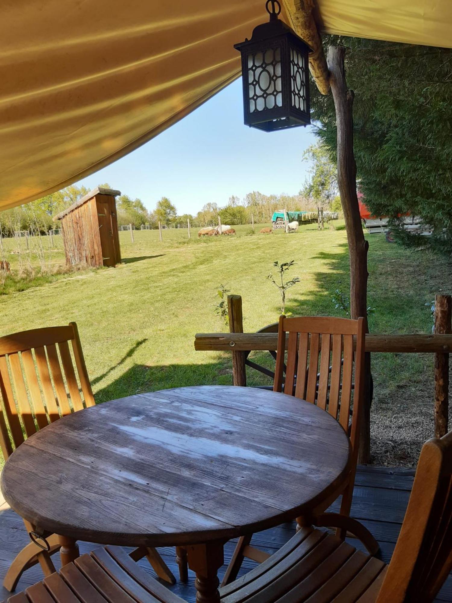 Tente Trappeur Ada, Au Jardin De La Vouivre Saint-Vincent-en-Bresse Buitenkant foto